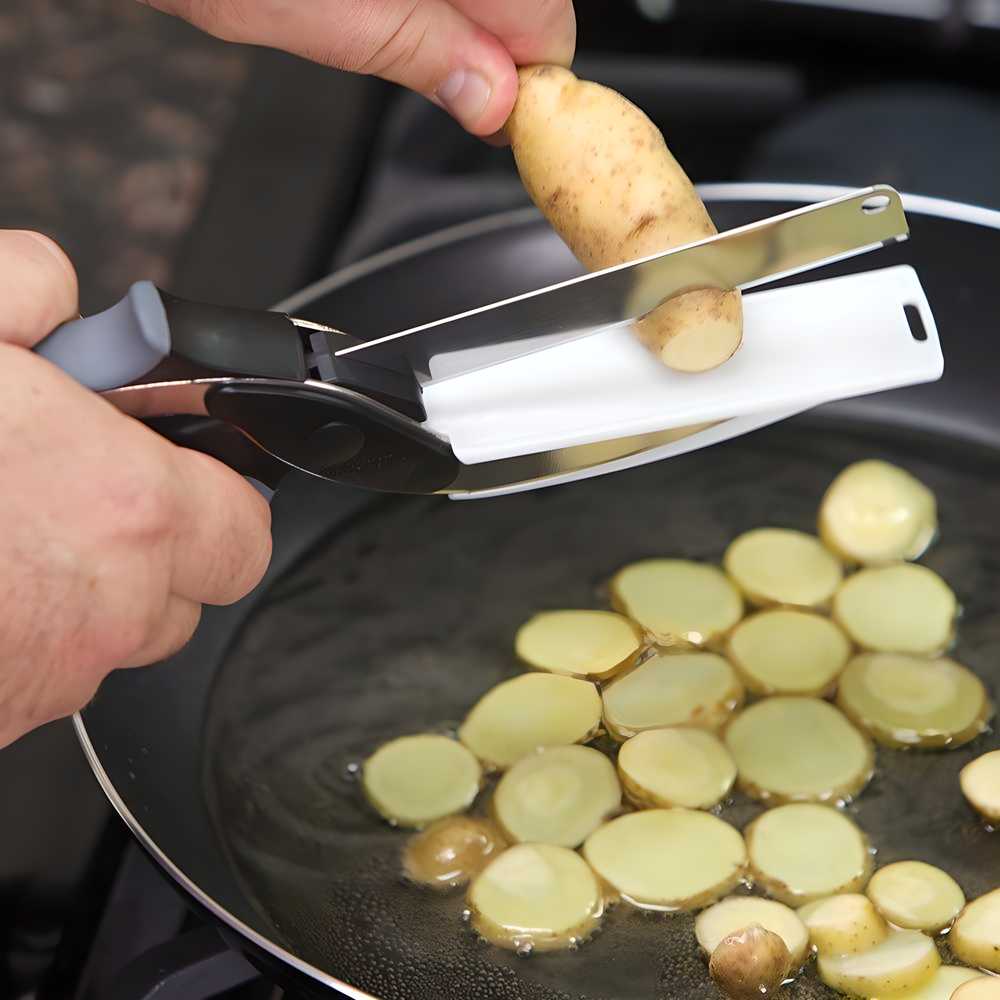Clever Cutter – 2-in-1 Kitchen Knife & Cutting Board | Stainless Steel Food Chopper